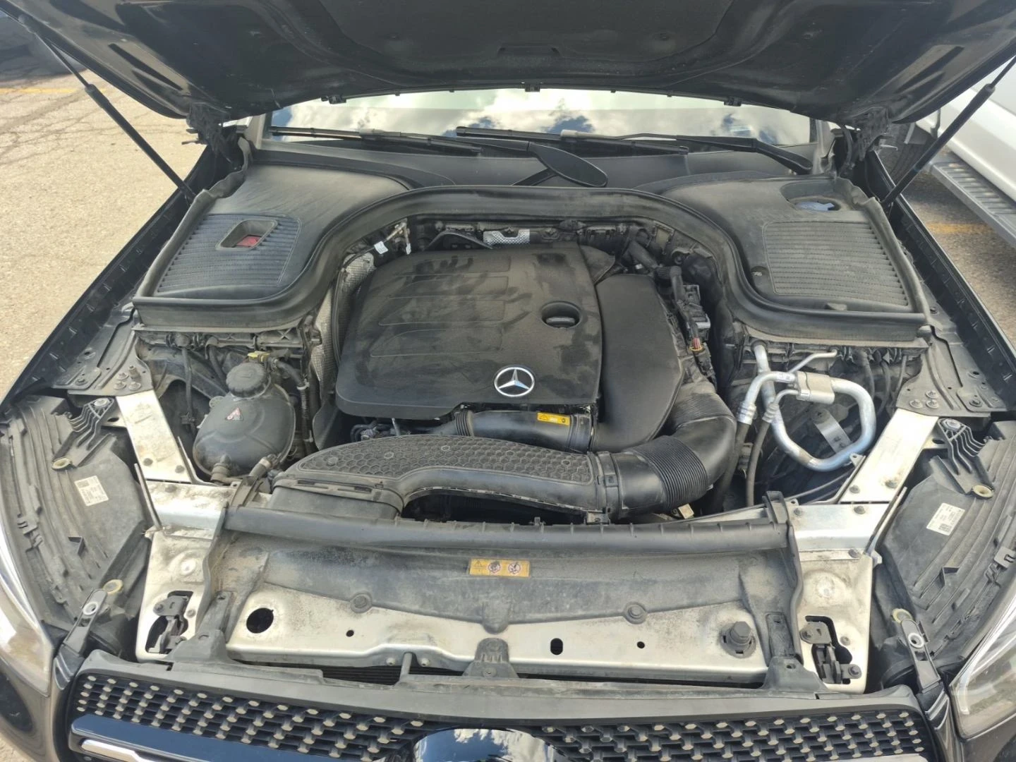 Mercedes-Benz GLC 300 Amg-pkg* Pano* Burmester* Back cam* Дистроник* 2Кл, снимка 14 - Автомобили и джипове - 55090449