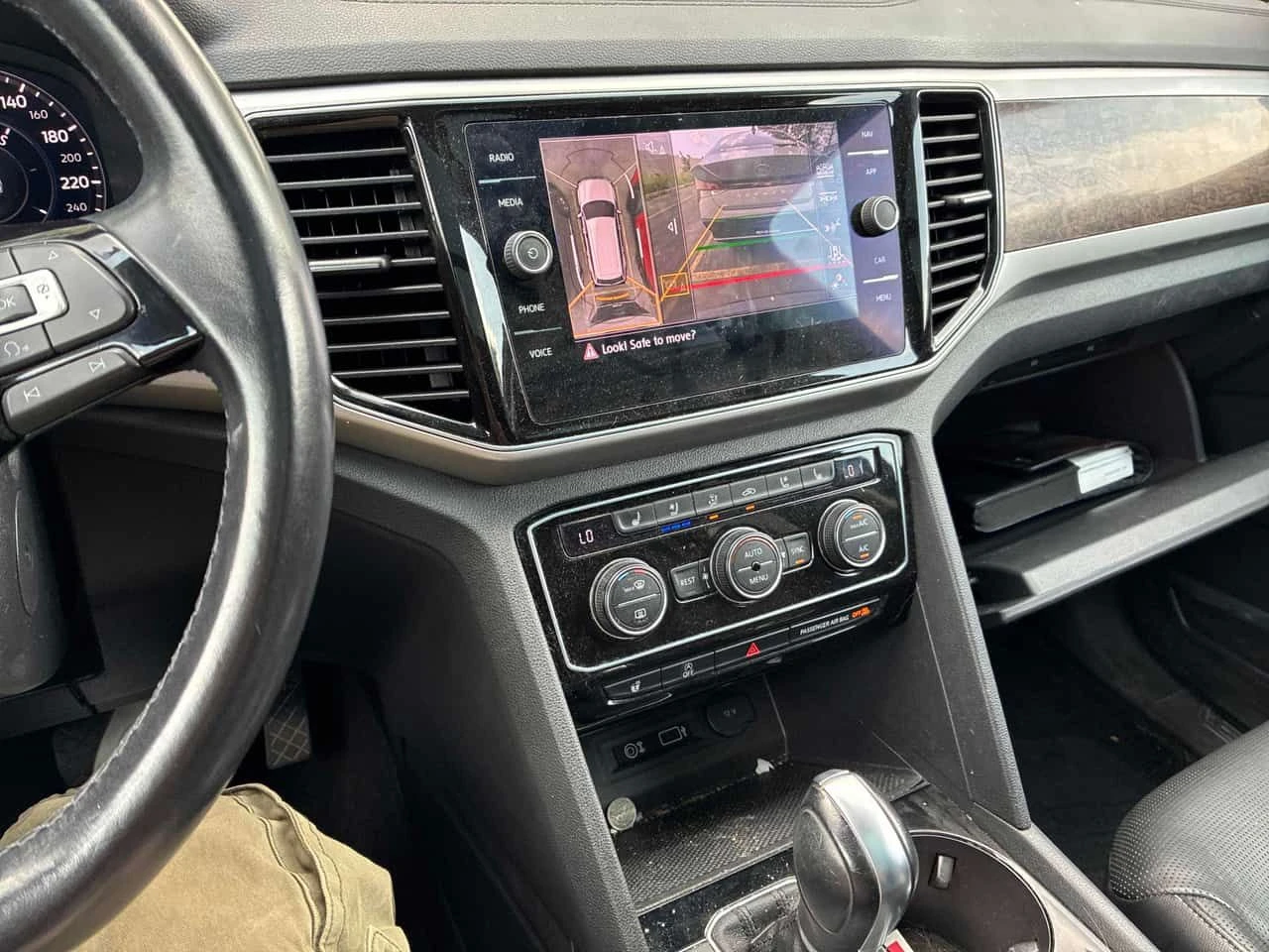 VW Atlas * Execline * CARFAX * ОПЦИЯ ЗА ФИНАНСИРАНЕ , снимка 9 - Автомобили и джипове - 55495341