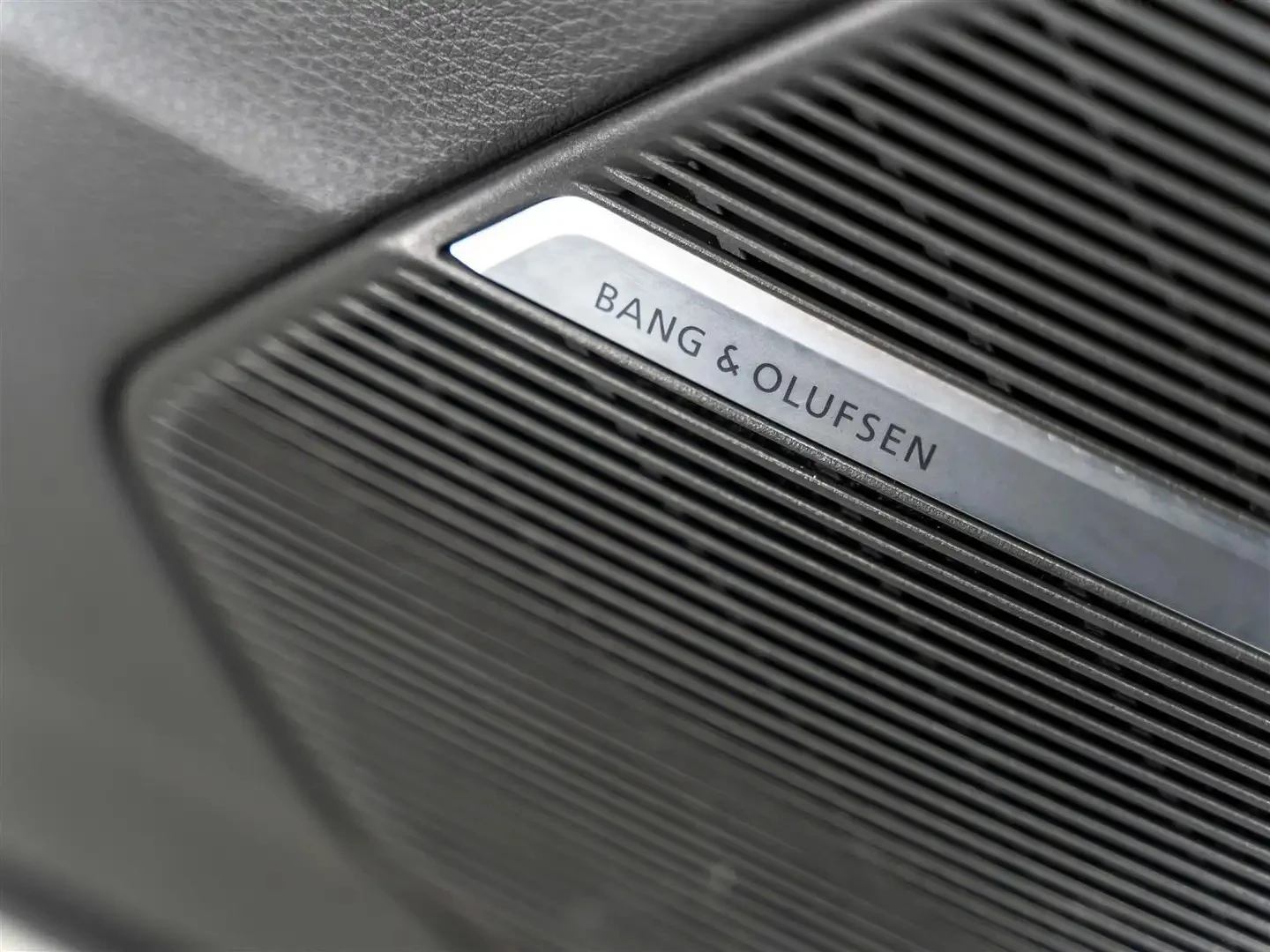 Audi Q8 Progressiv* S-Line* Bang & Olufsen, снимка 17 - Автомобили и джипове - 55972024