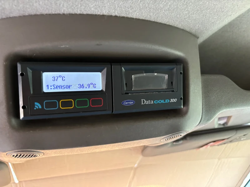 Renault Master, снимка 14 - Бусове и автобуси - 52333071