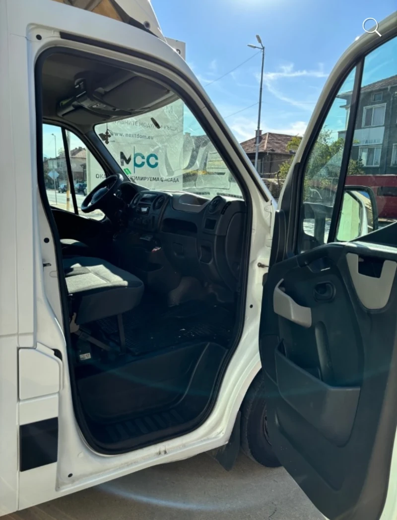 Renault Master, снимка 11 - Бусове и автобуси - 52333071