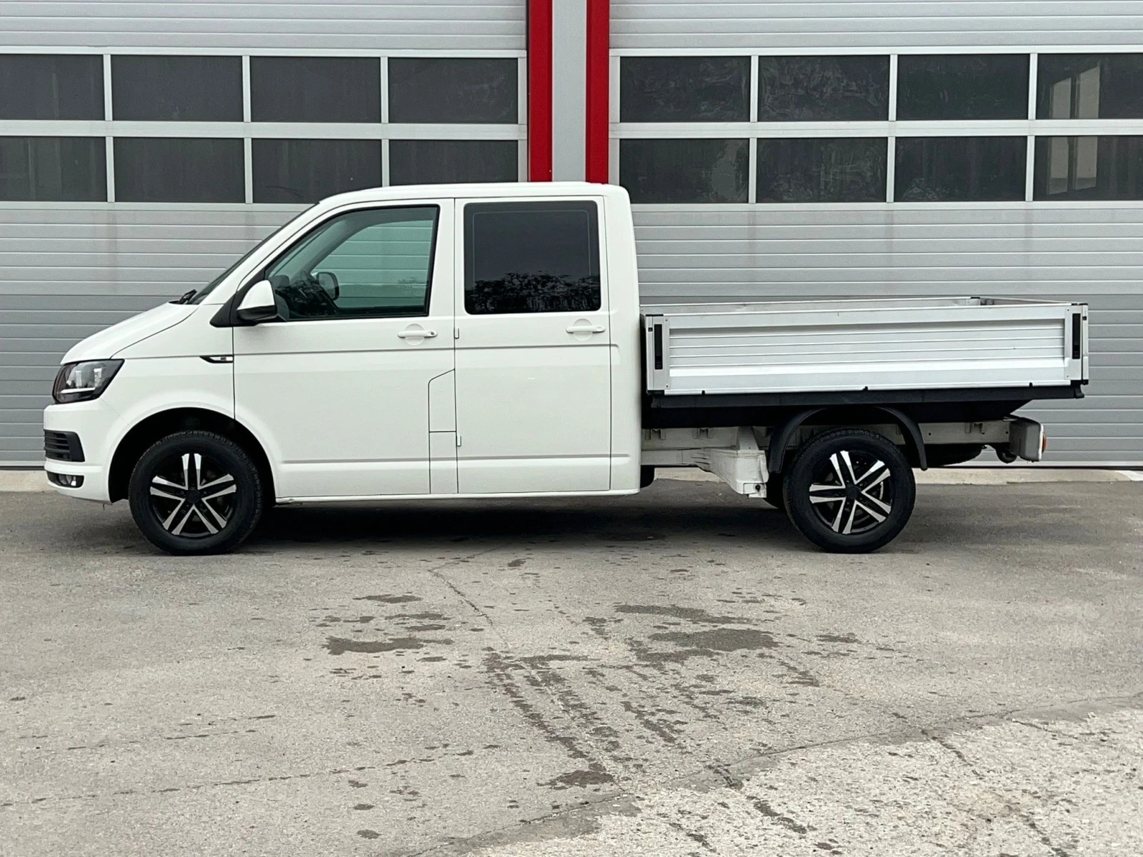 VW Transporter 2.0TDI T-6 START STOP NAVI KLIMAEVRO 5B 6-СКОРОСТИ - изображение 4