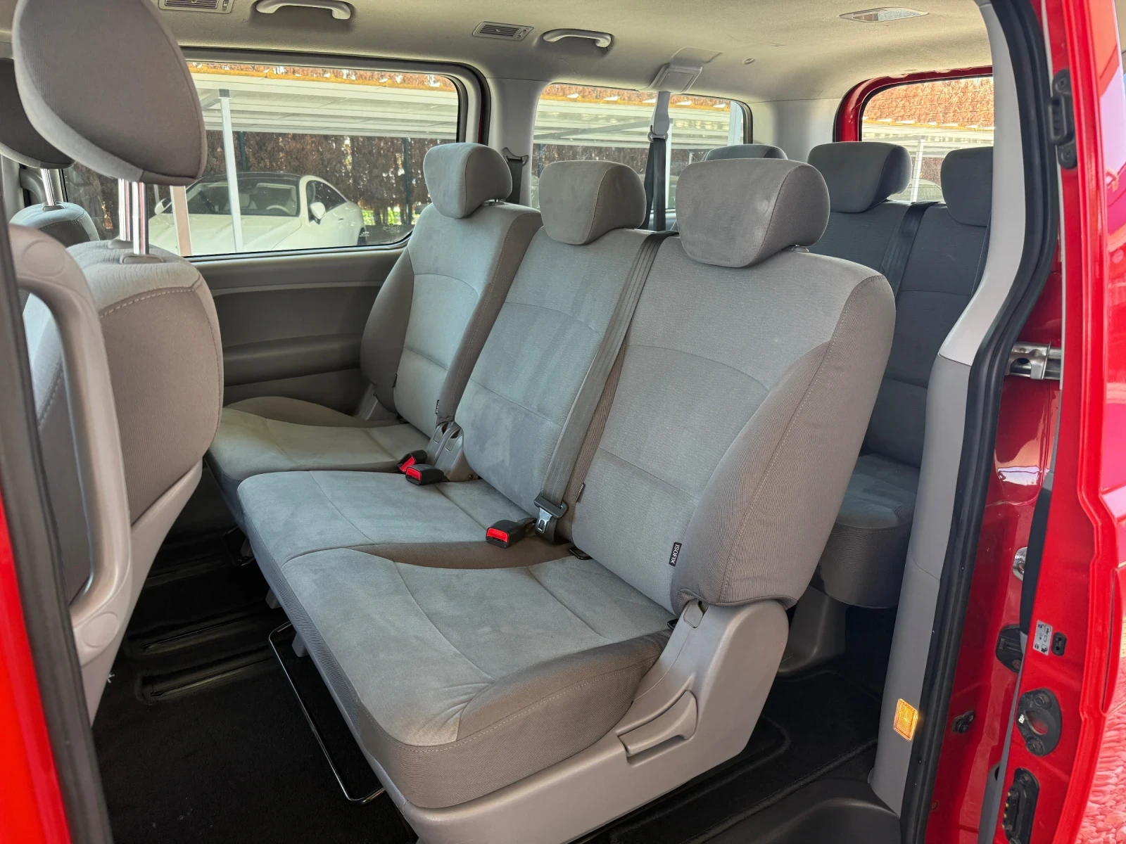 Hyundai H1 2.5 CRDI, снимка 7 - Бусове и автобуси - 54855094
