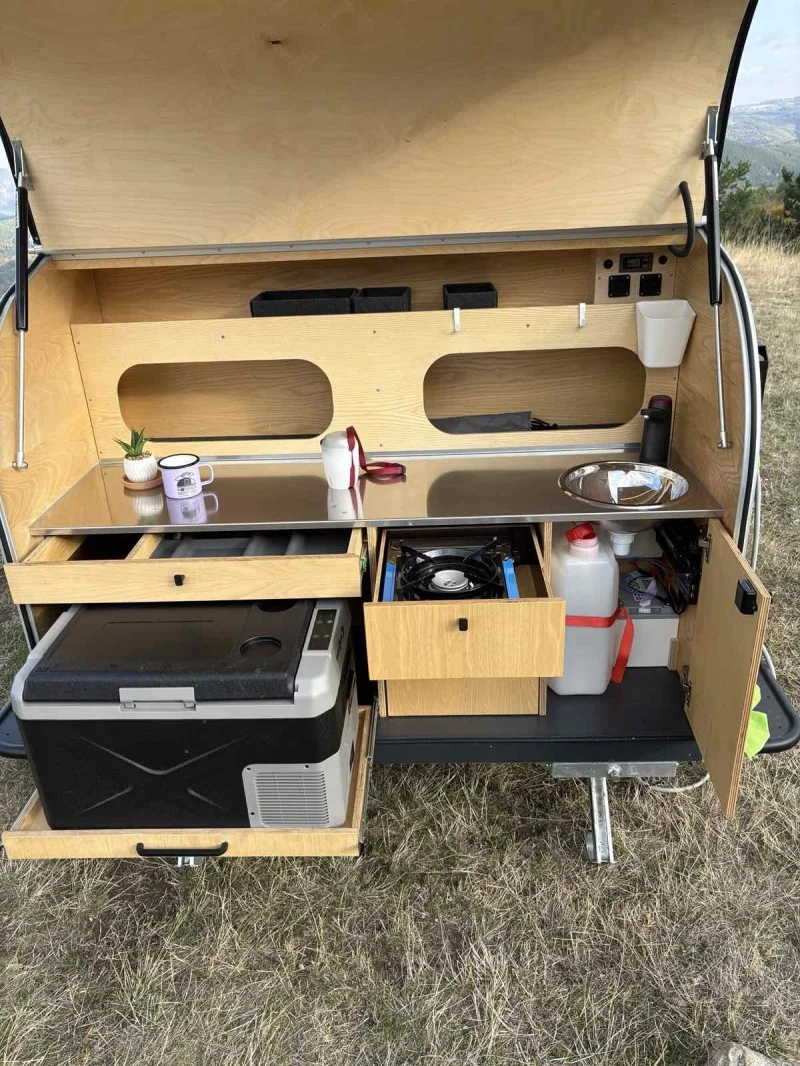 Каравана Други Nomad Nest Teardrops, снимка 12 - Каравани и кемпери - 52642556