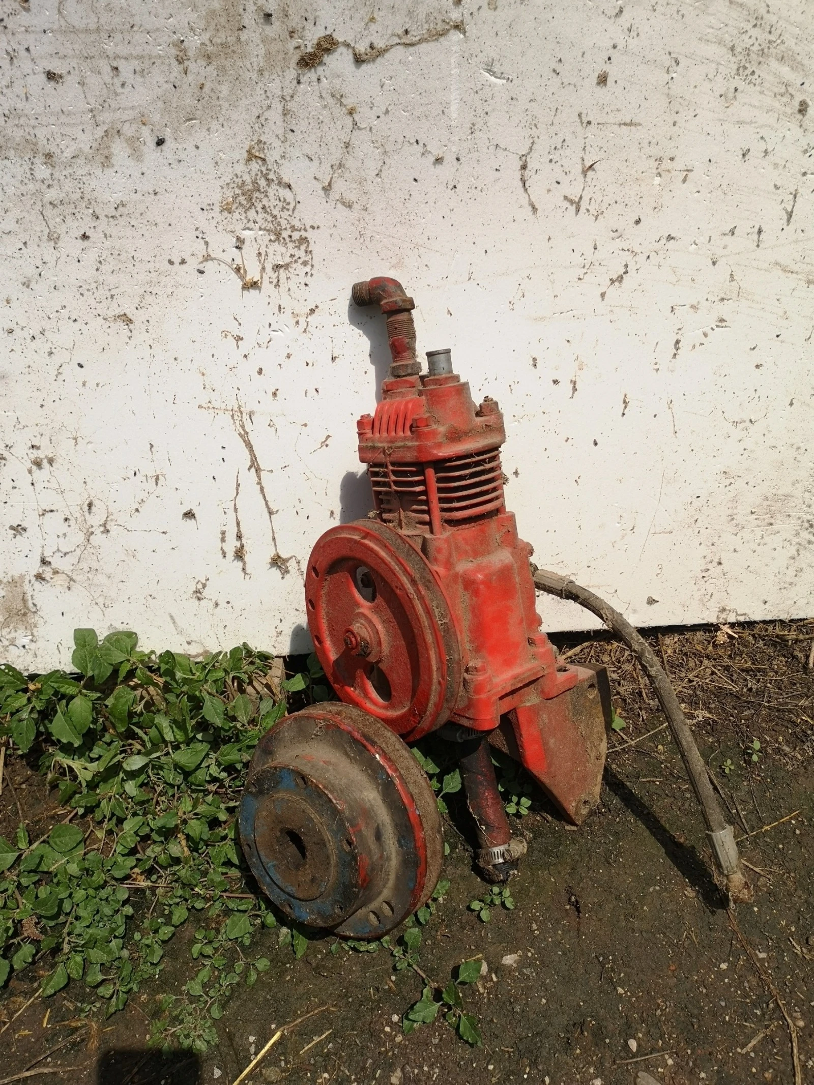 T-16, T-25 | Mobile.bg   14