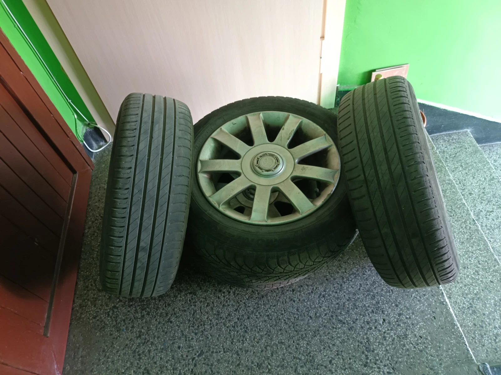    195/60R15  Toyota | Mobile.bg   6