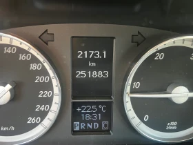 Mercedes-Benz C 220, снимка 11