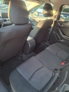 Mazda 3 2.2D SkyActive * Keyless*  Head Up*  Bose* , снимка 9