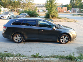 Toyota Avensis T27, снимка 6