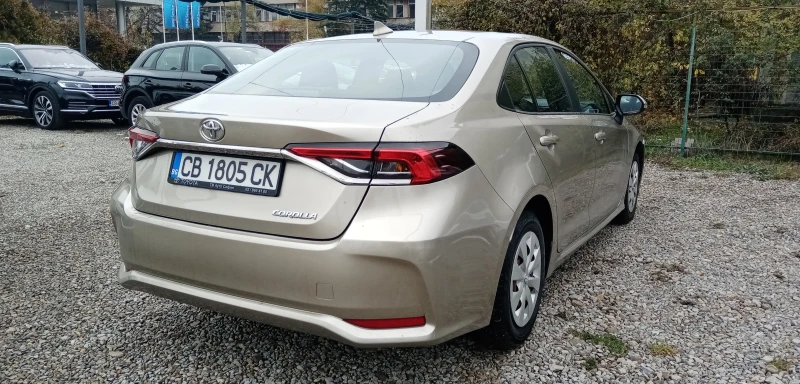 Toyota Corolla 1.5i Гаранционна, снимка 3 - Автомобили и джипове - 47943224