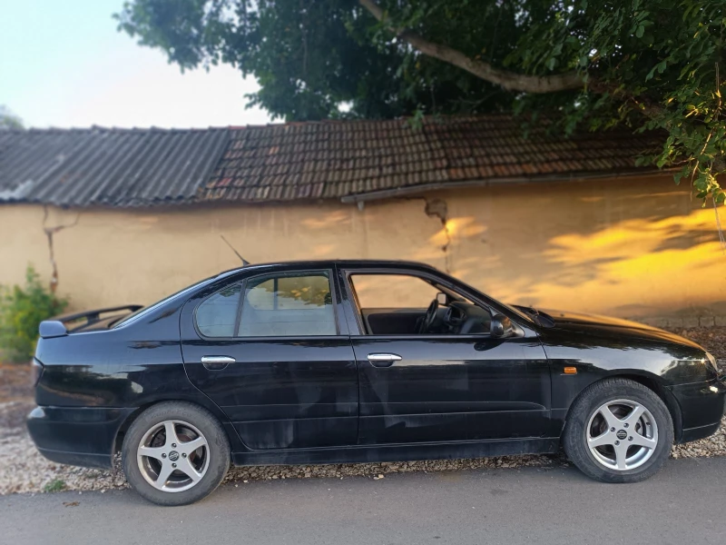 Nissan Primera, снимка 1 - Автомобили и джипове - 48998440