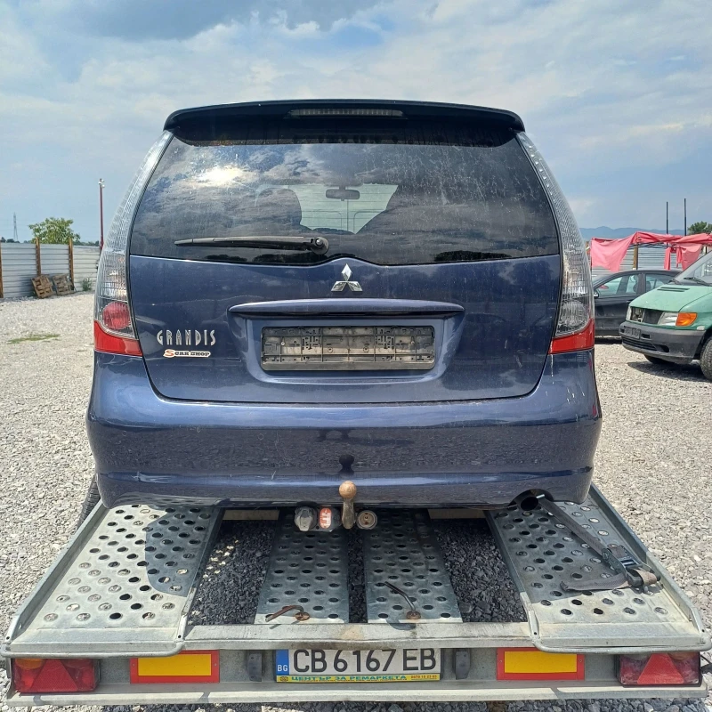 Mitsubishi Grandis 2.4i, снимка 3 - Автомобили и джипове - 52028740