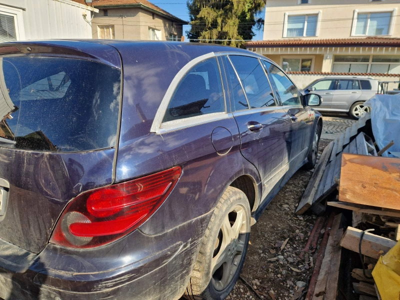 Mercedes-Benz R 320, снимка 6 - Автомобили и джипове - 49006388