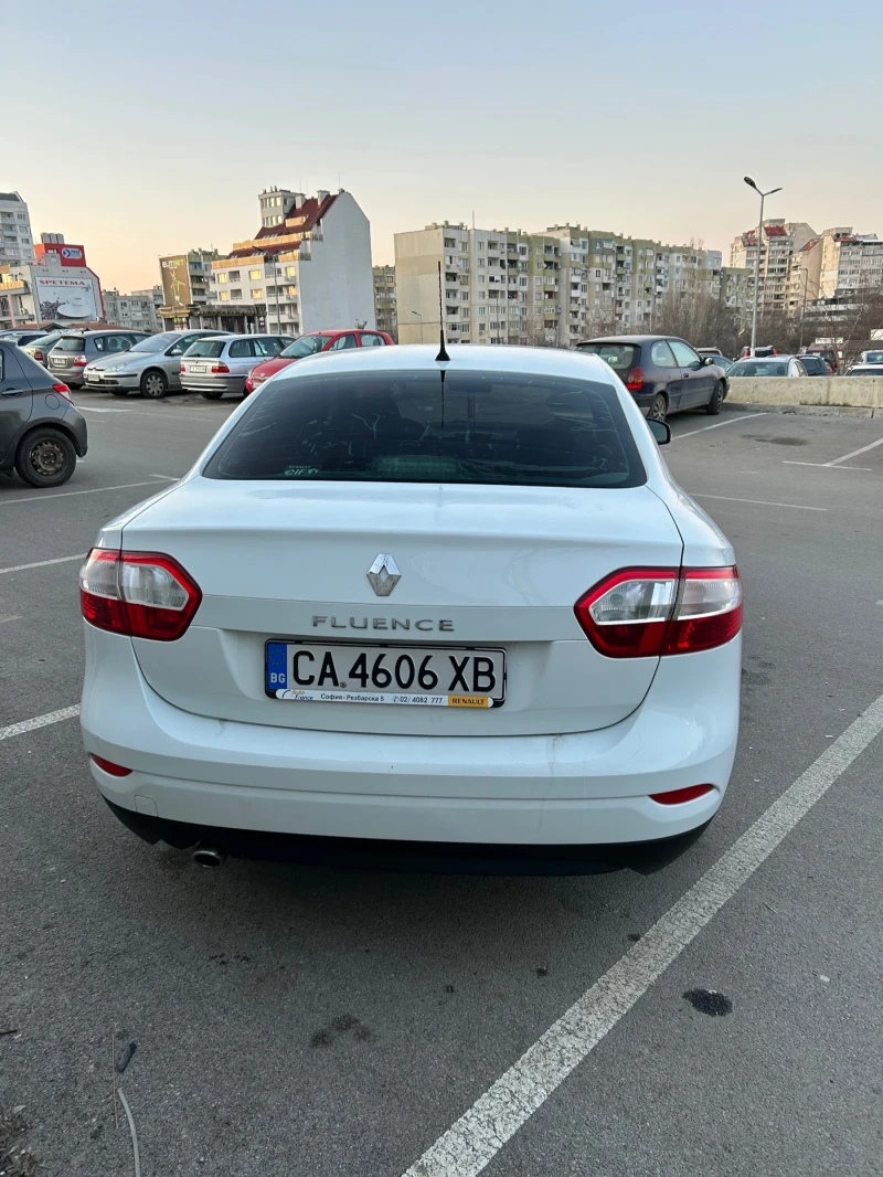 Renault Fluence 1.5dci сервизна история, два ключа, снимка 5 - Автомобили и джипове - 49089035