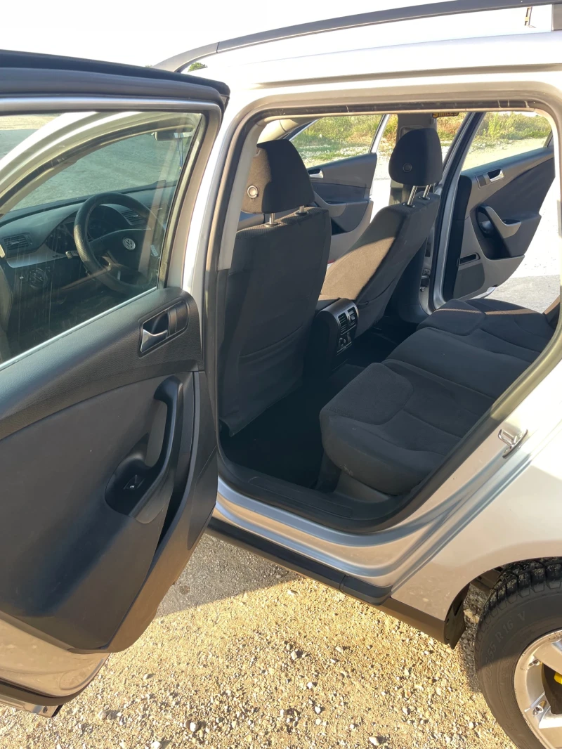 VW Passat, снимка 12 - Автомобили и джипове - 50717204