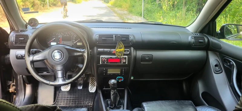 Seat Leon, снимка 5 - Автомобили и джипове - 52903717