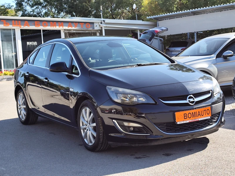 Opel Astra 1.7CDTi* СЕДАН* EURO-5B* KLIMATRONIK* , снимка 3 - Автомобили и джипове - 51777168
