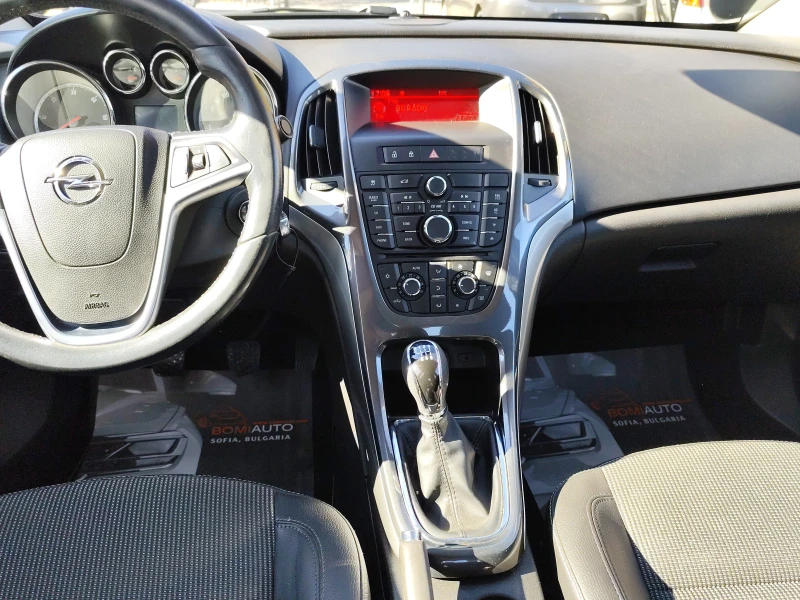 Opel Astra 1.7CDTi* СЕДАН* EURO-5B* KLIMATRONIK* , снимка 9 - Автомобили и джипове - 51777168