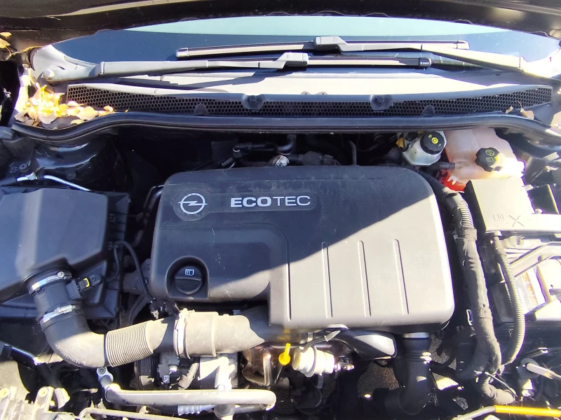 Opel Astra 1.7CDTi* СЕДАН* EURO-5B* KLIMATRONIK* , снимка 14 - Автомобили и джипове - 51777168