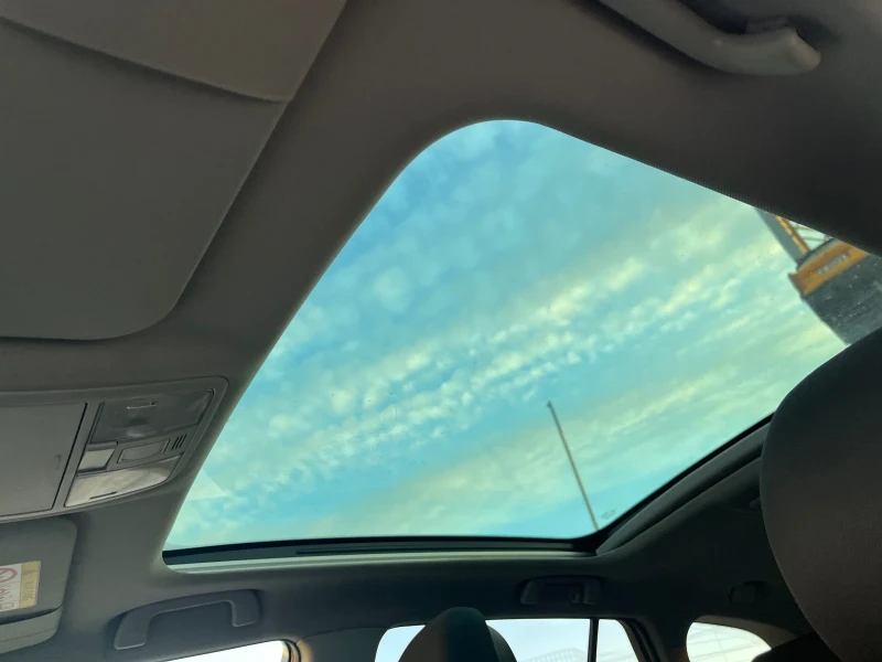 Toyota Avensis 2.2D Facelift LED, снимка 13 - Автомобили и джипове - 52938497