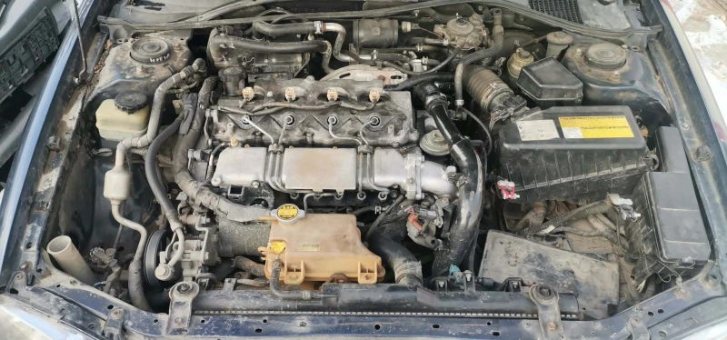 Toyota Avensis 2.0, снимка 5 - Автомобили и джипове - 53190971