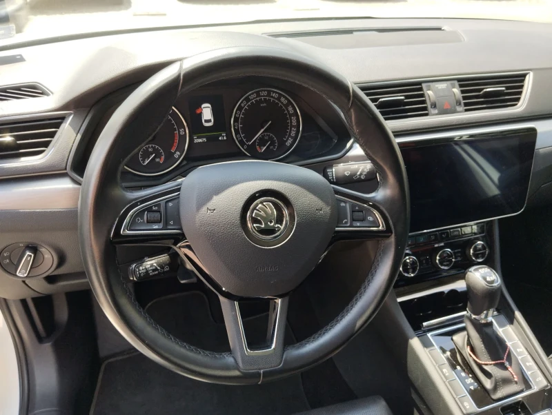 Skoda Superb 4х4 2.0tdi, снимка 8 - Автомобили и джипове - 53433126