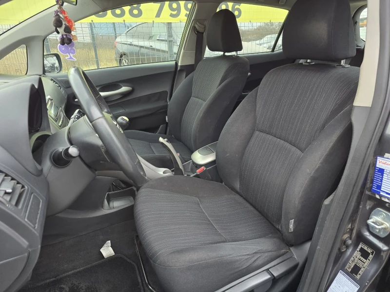 Toyota Auris SOL, снимка 8 - Автомобили и джипове - 53469638