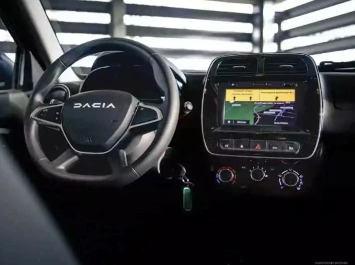 Dacia Spring 11.2023г 20500км - изображение 8
