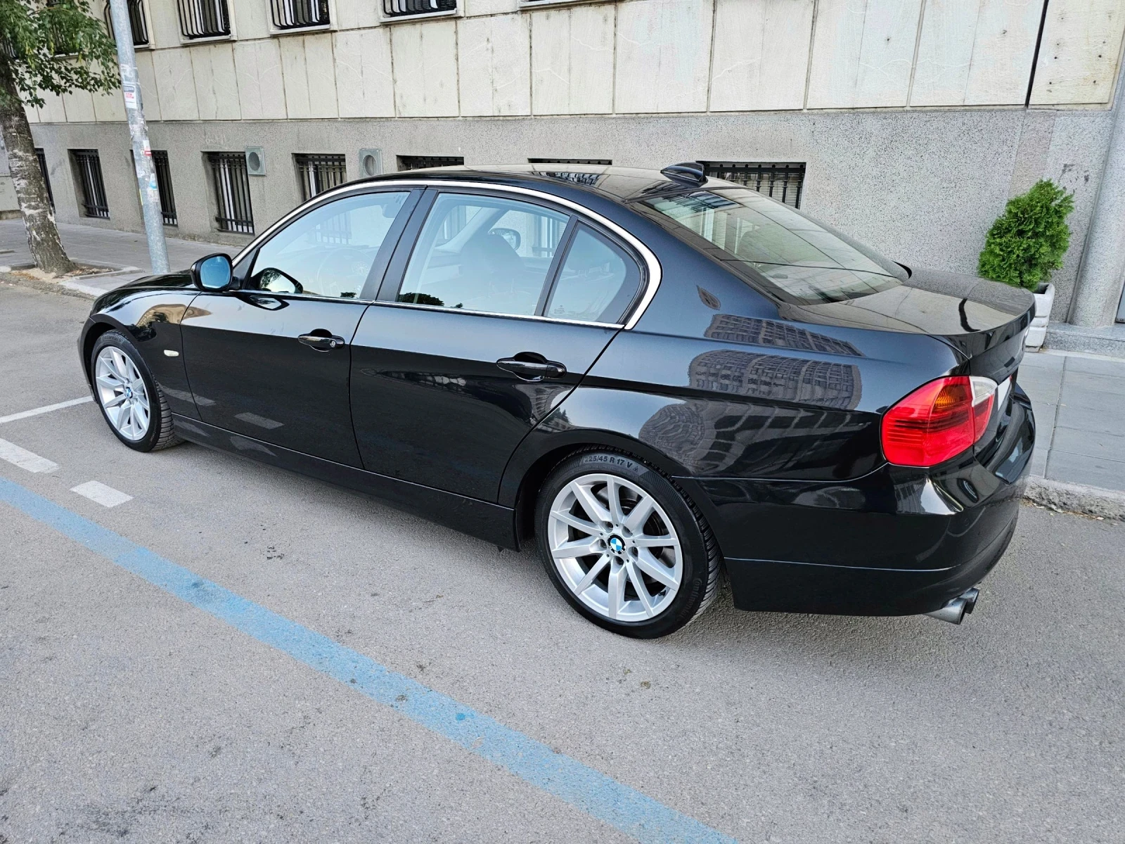 BMW 330 330i 258к.с. - изображение 4