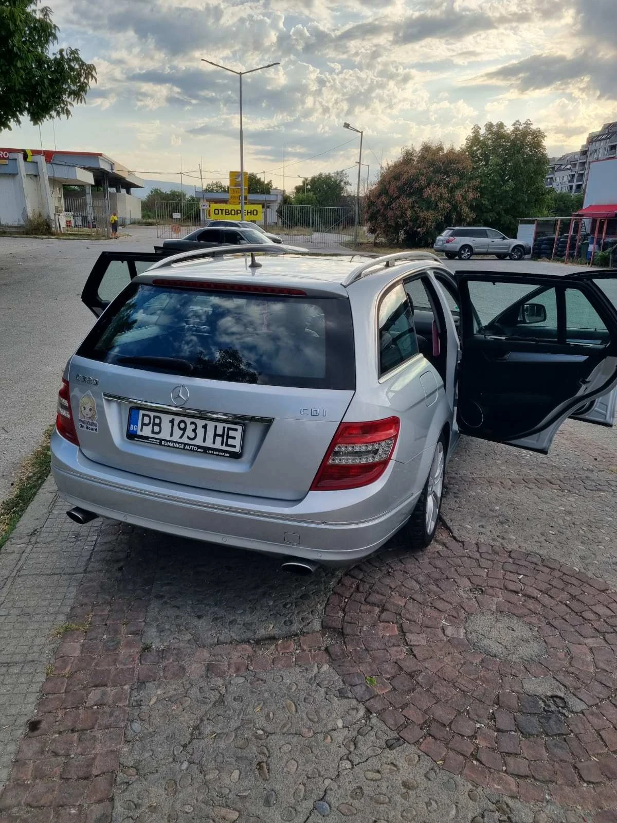 Mercedes-Benz C 320 V6 комби - изображение 6