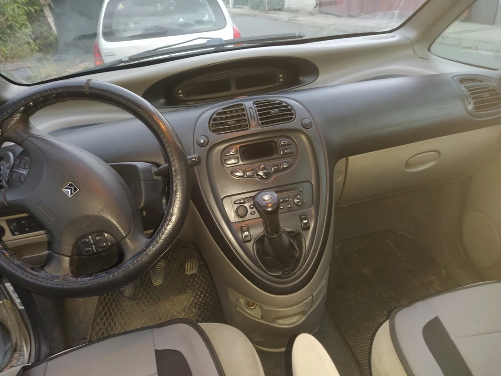 Citroen Xsara picasso 2.0 - изображение 8
