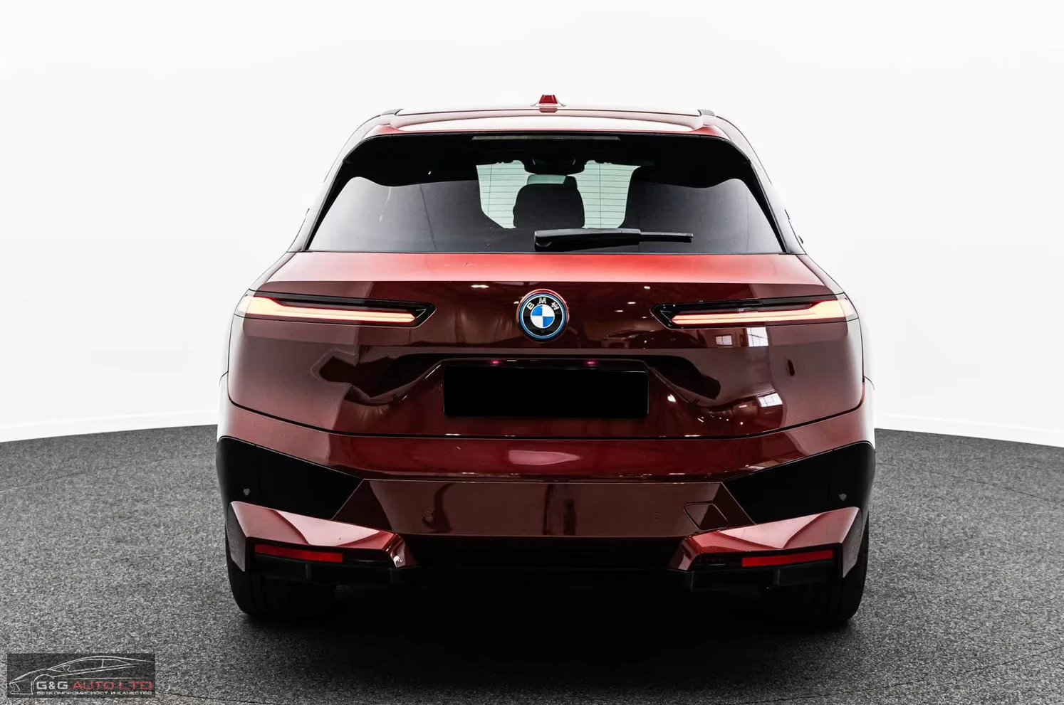 BMW iX 40xDrive/326HP/SPORT/LASER/HUD/360/H&K/MEMO/472g - изображение 8