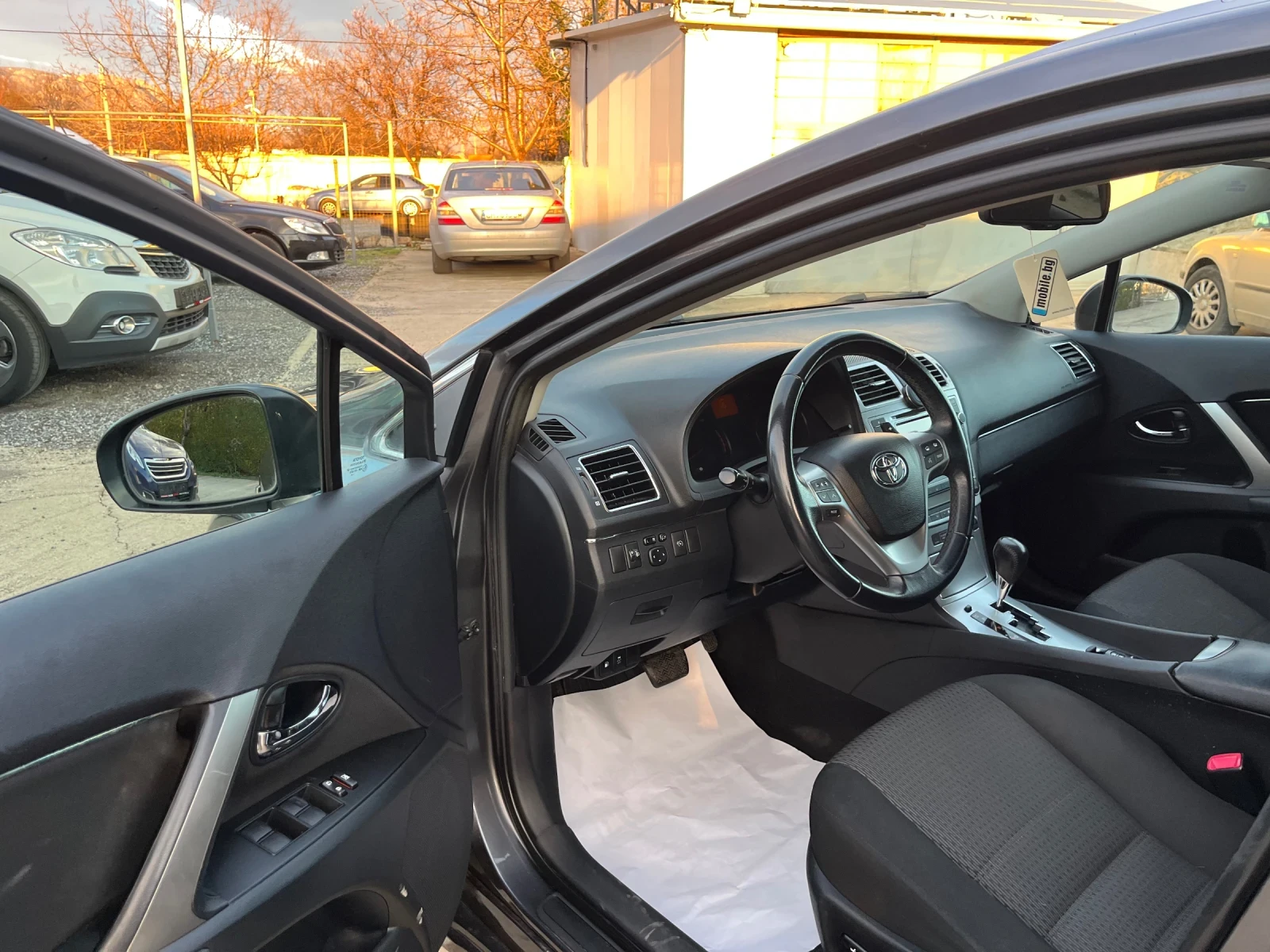 Toyota Avensis 2.2D Facelift LED | Mobile.bg � ����������� 9