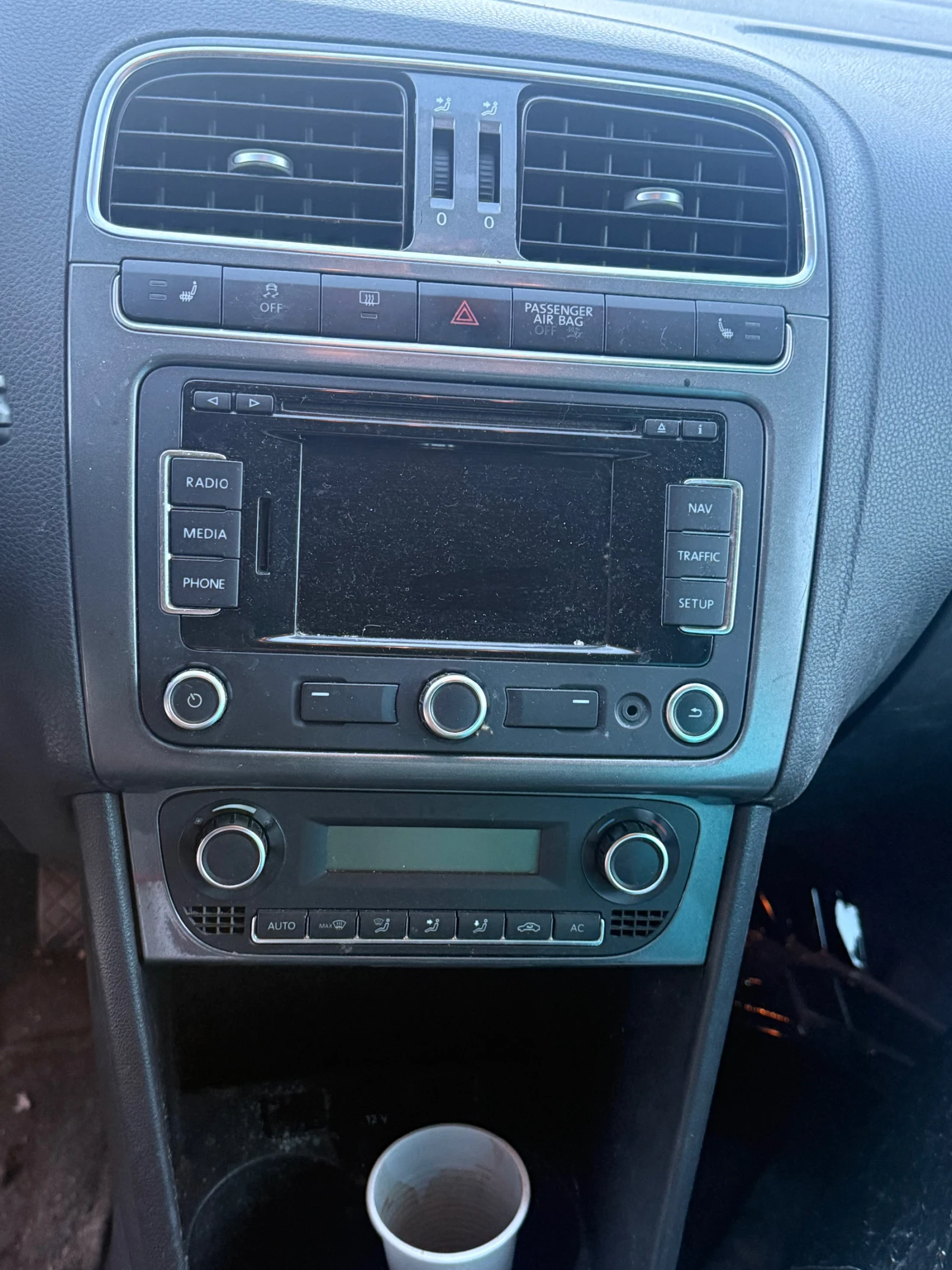 VW Polo, снимка 6 - Автомобили и джипове - 53786844