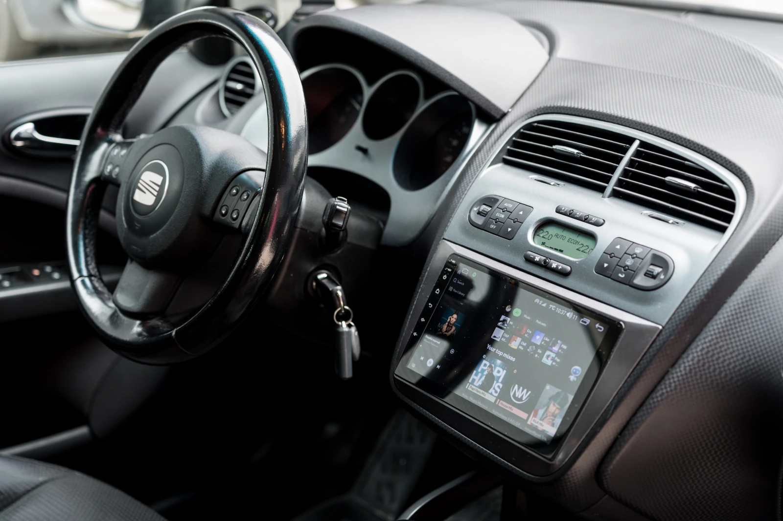 Seat Altea XL 2.0 8-клапана, снимка 10 - Автомобили и джипове - 53935442