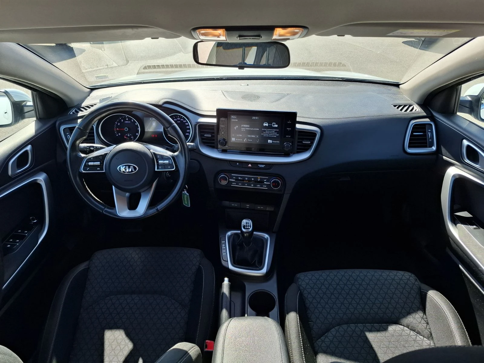 Kia Ceed 1.0 ТУРБО ГАРАНЦИЯ, снимка 8 - Автомобили и джипове - 53943224