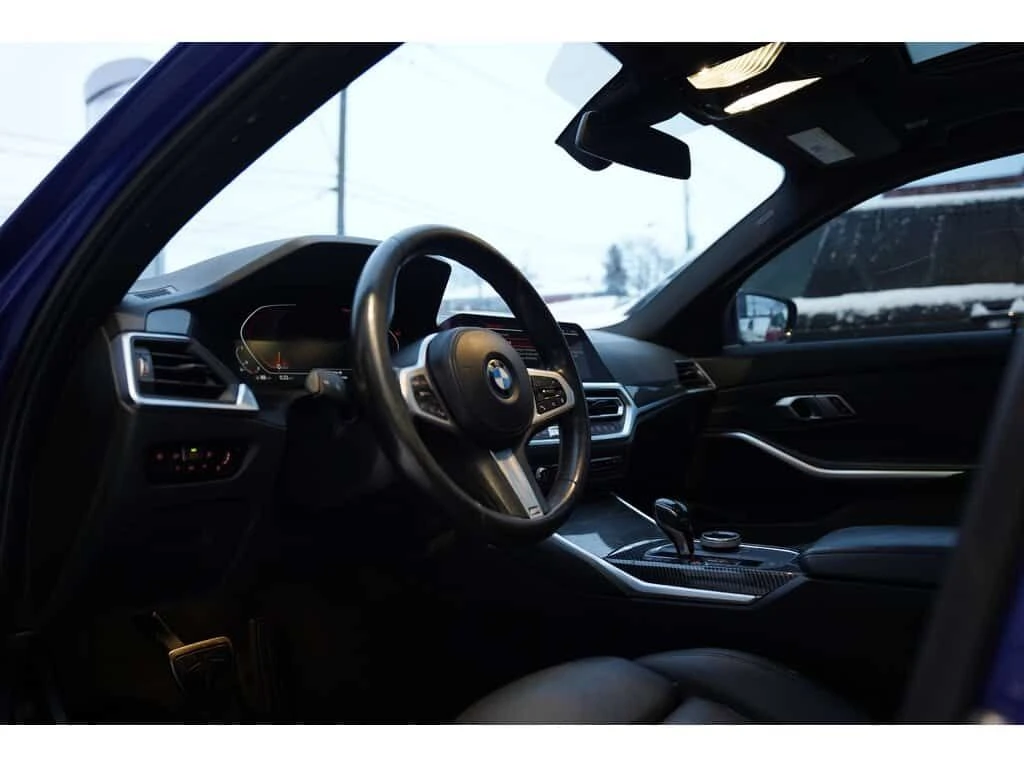 BMW 330 330i xDrive Sedan  CARFAX, снимка 9 - Автомобили и джипове - 53974434