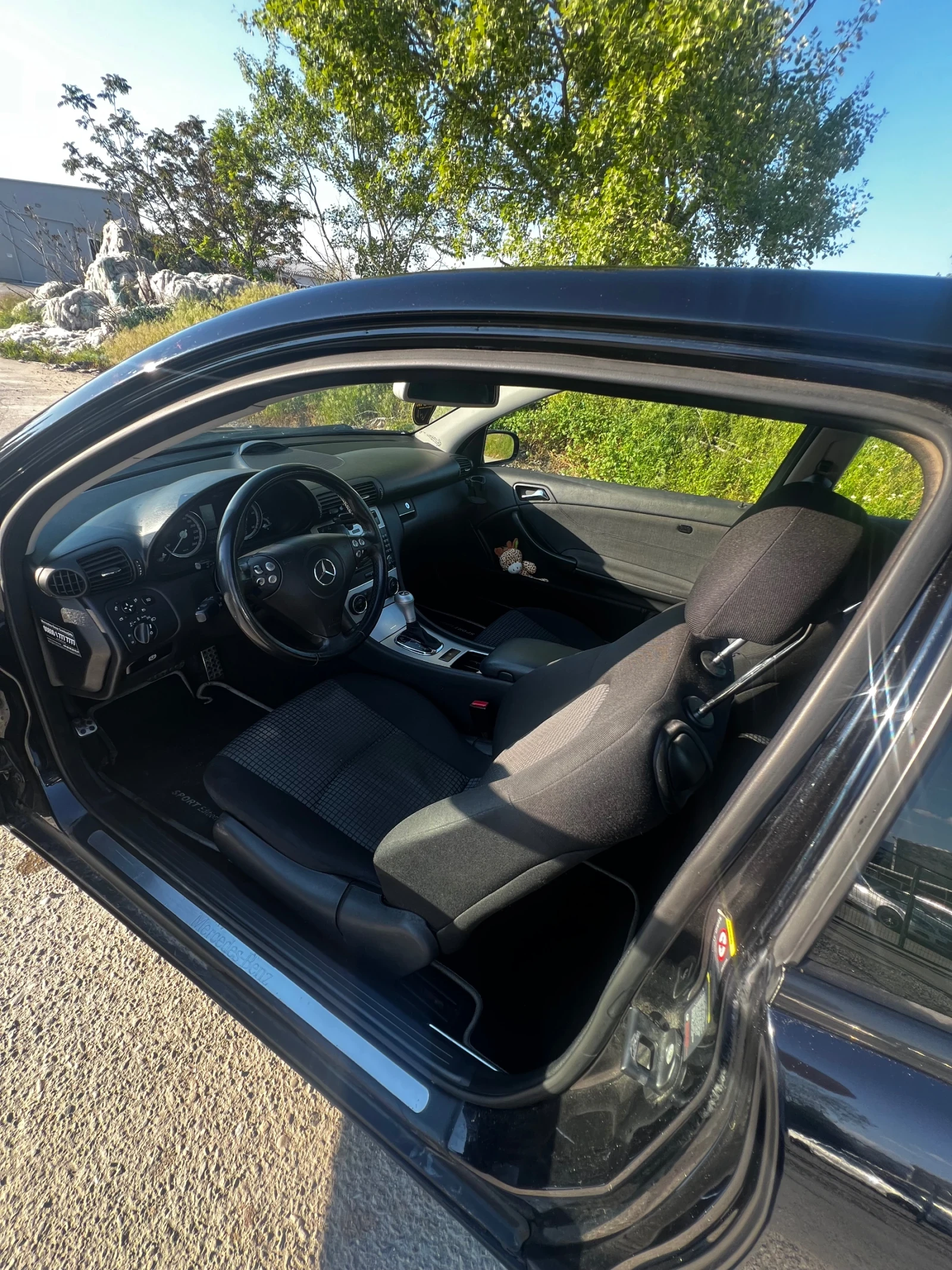 Mercedes-Benz C 220, снимка 8 - Автомобили и джипове - 54429492
