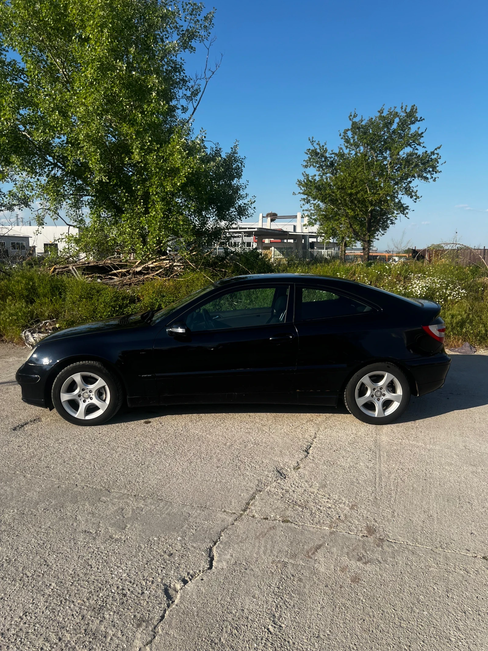 Mercedes-Benz C 220, снимка 4 - Автомобили и джипове - 54429492