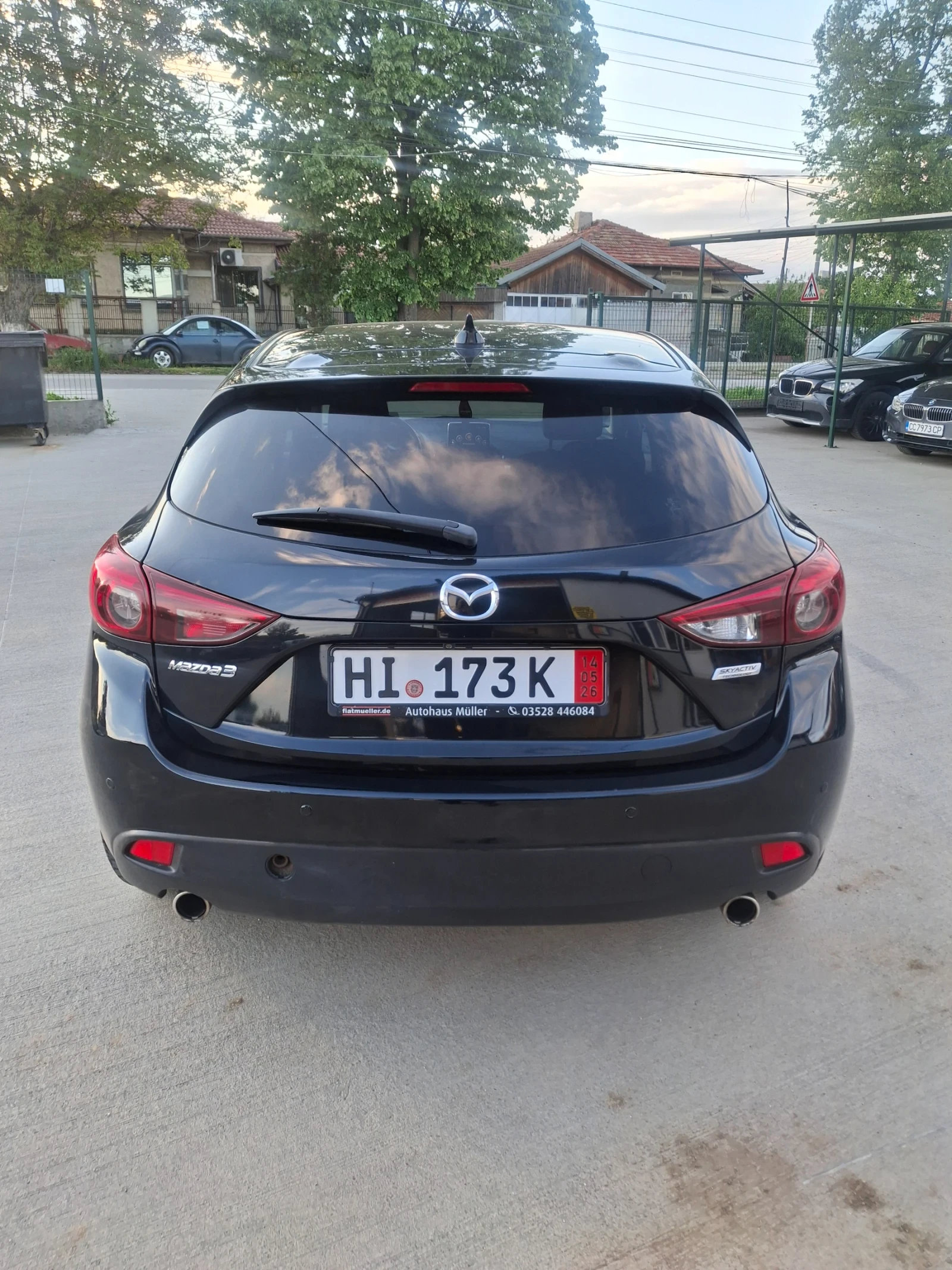 Mazda 3 2.2D SkyActive * Keyless*  Head Up*  Bose* , снимка 5 - Автомобили и джипове - 54545874