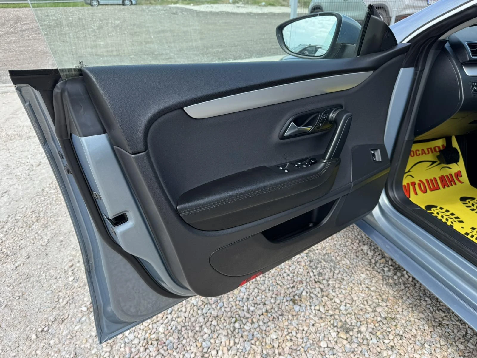 VW CC 2.0TDI, снимка 10 - Автомобили и джипове - 54941808