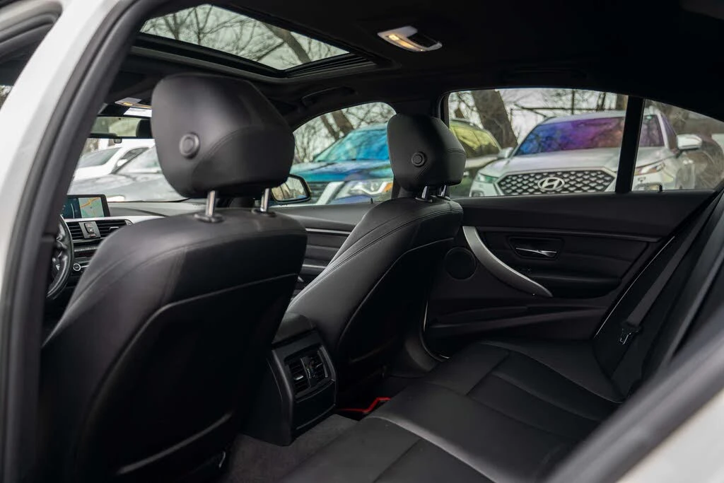 BMW 328 xDrive * АвтоКредит * (ЦЕНА ДО БГ), снимка 17 - Автомобили и джипове - 55268729