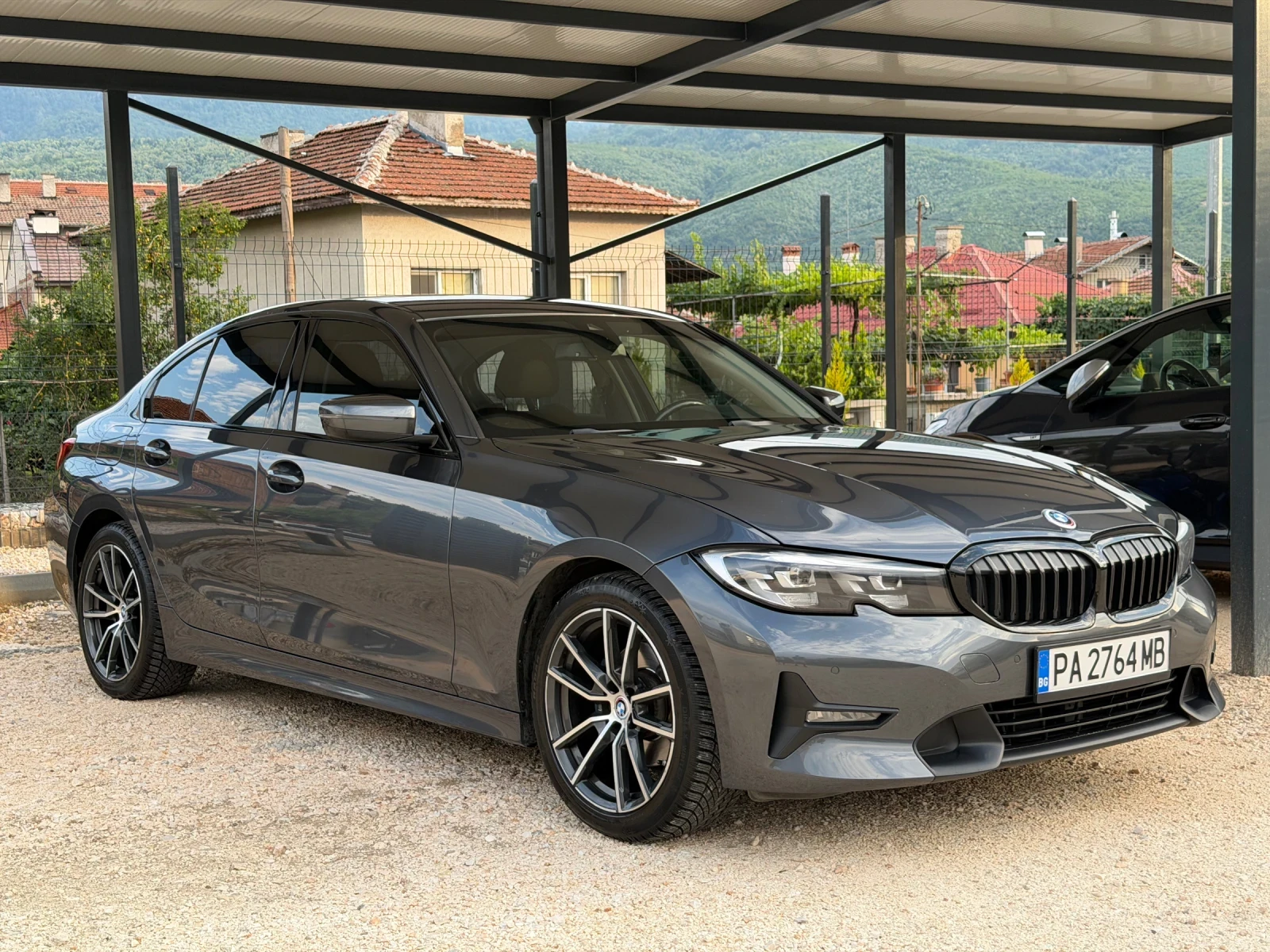 BMW 320 d/190кс/LED/ShadowLine/Обслужен, снимка 3 - Автомобили и джипове - 55317422