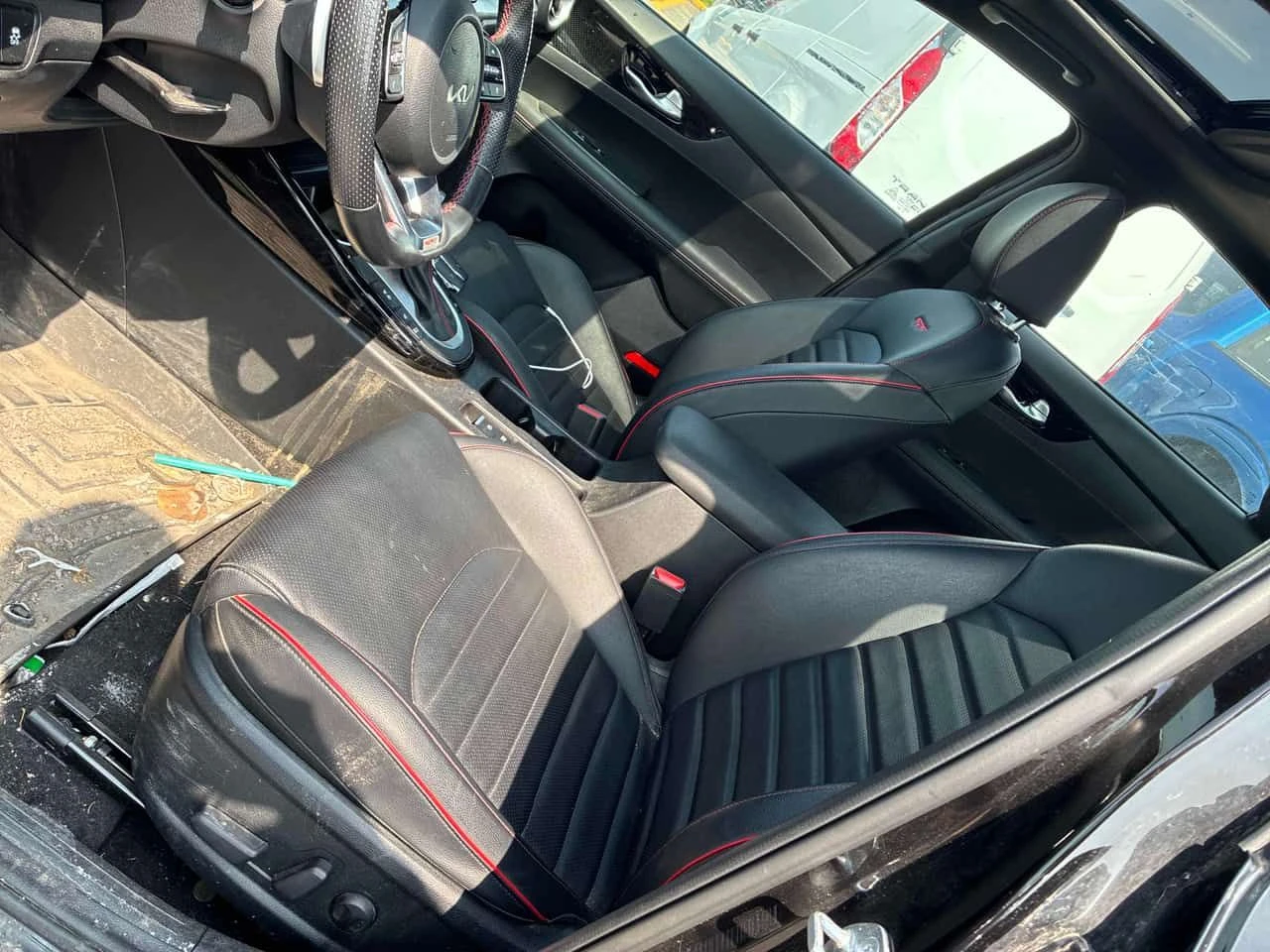 Kia Forte * GT Limited * АВТОКРЕДИТ БЕЗ ПЪРВОНАЧАЛНА ВНОСКА*, снимка 15 - Автомобили и джипове - 55391614