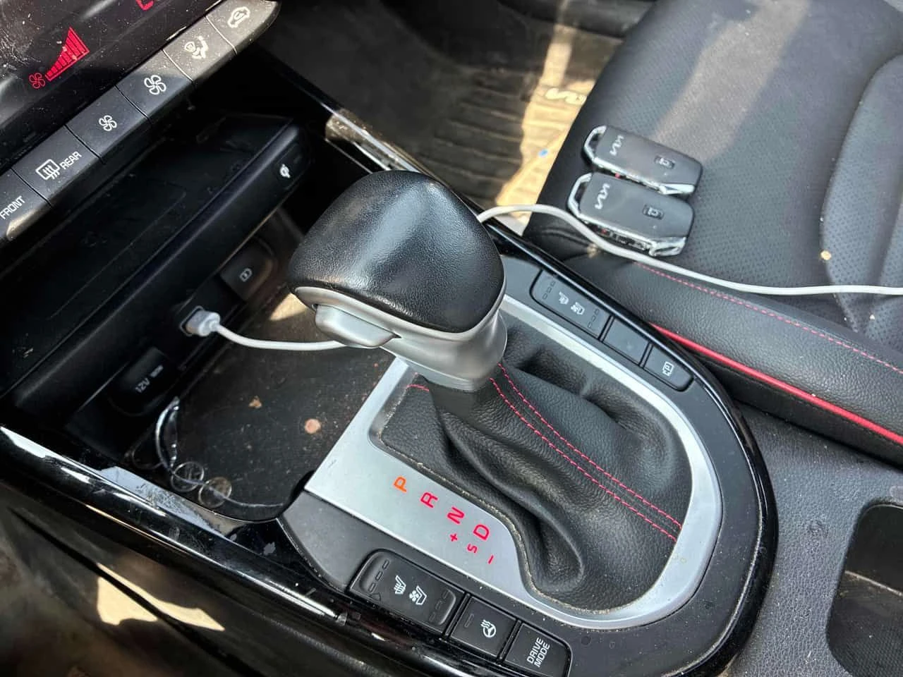 Kia Forte * GT Limited * АВТОКРЕДИТ БЕЗ ПЪРВОНАЧАЛНА ВНОСКА*, снимка 12 - Автомобили и джипове - 55391614
