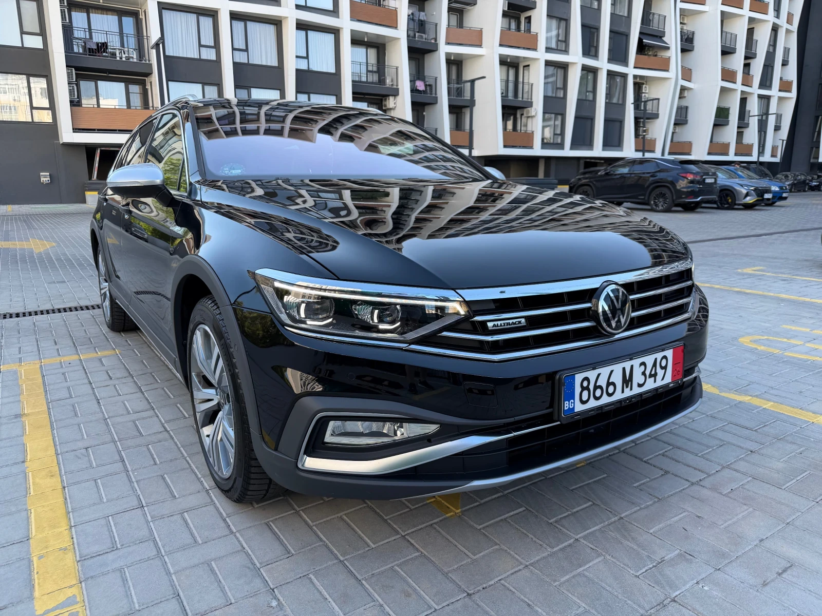 VW Passat Alltrack 2.0 TDI 200 к.с | Фул екстри | 