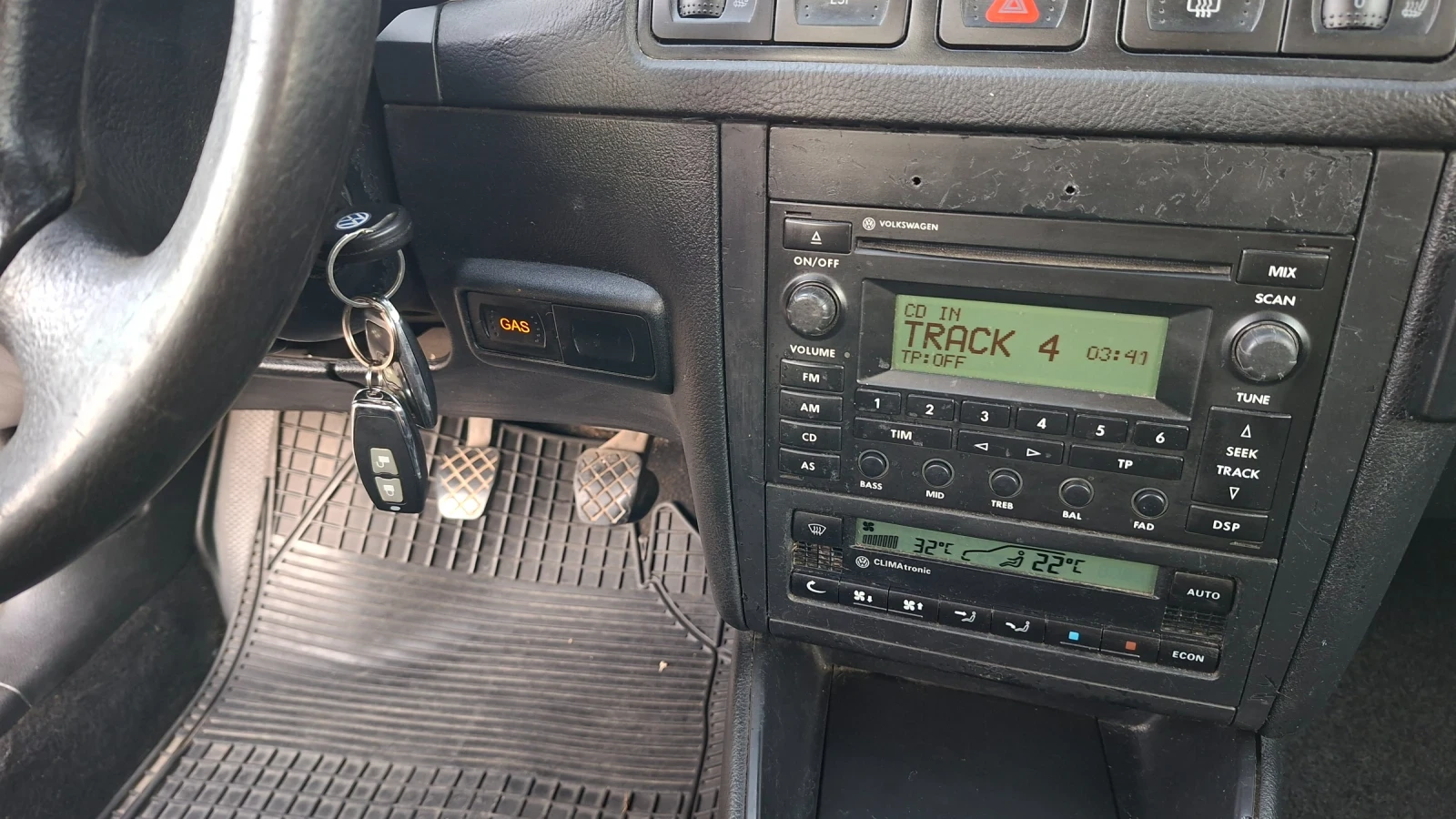 VW Golf, снимка 10 - Автомобили и джипове - 55904634
