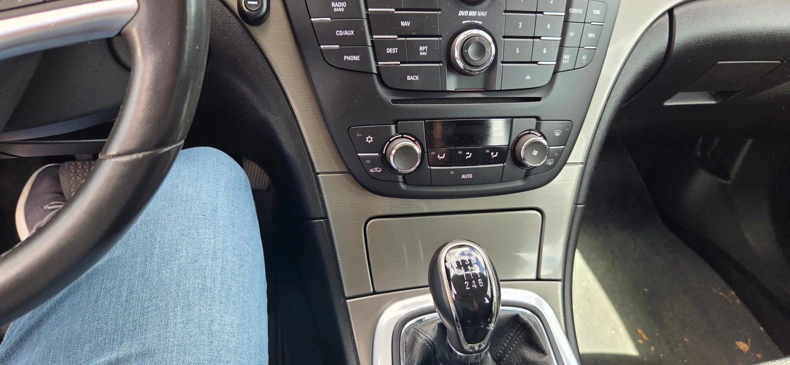 Opel Insignia 2.0 CDTI, снимка 8 - Автомобили и джипове - 56129345