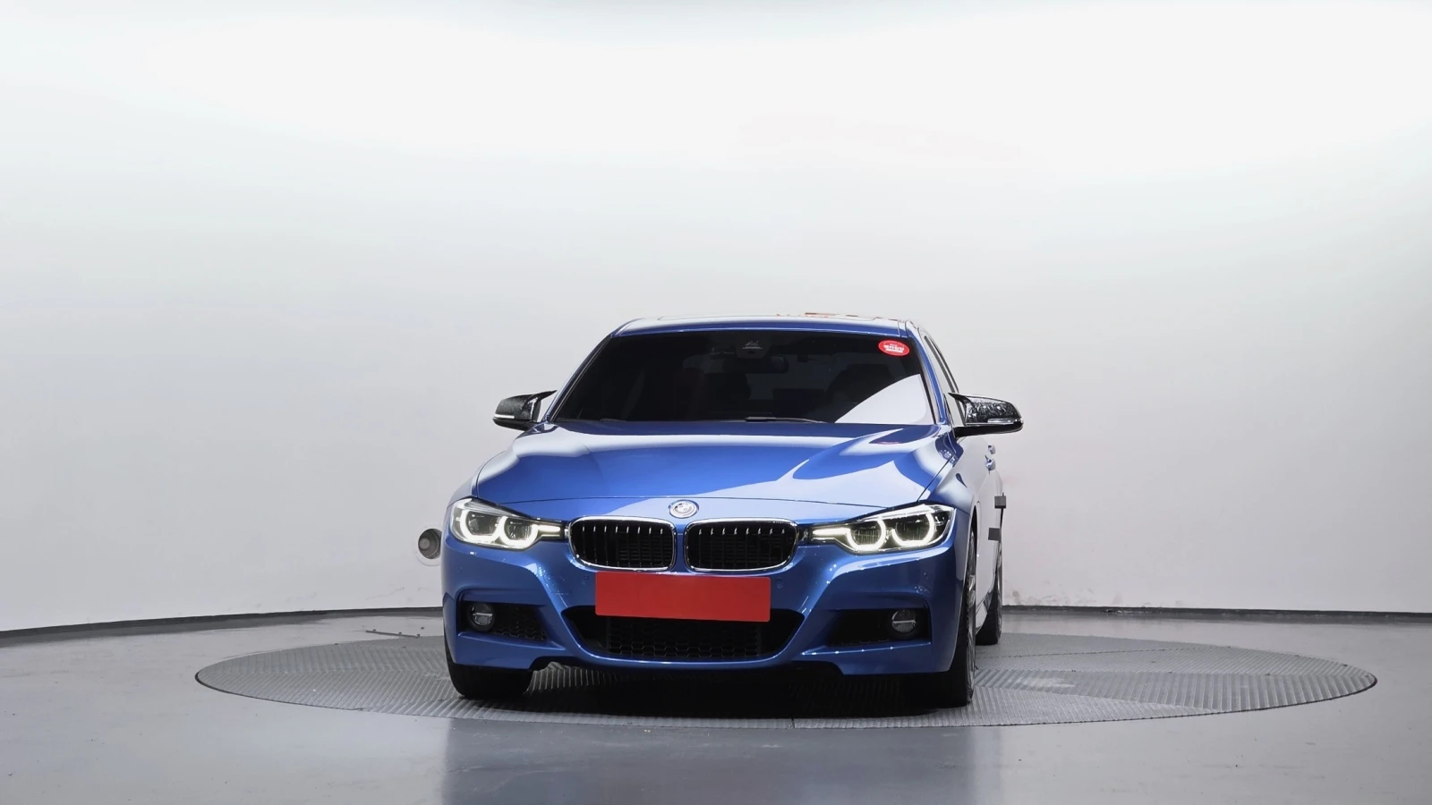 BMW 330 IPERFORMANCE Plug-in Hybrid, снимка 3 - Автомобили и джипове - 56309812