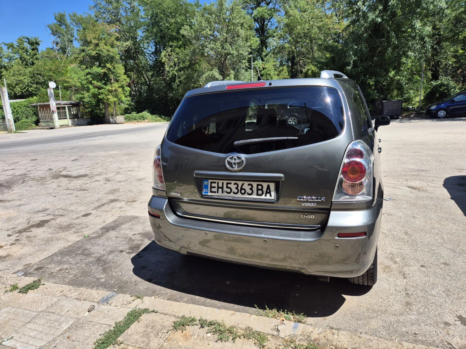 Toyota Corolla verso Ван, снимка 14 - Автомобили и джипове - 56451638